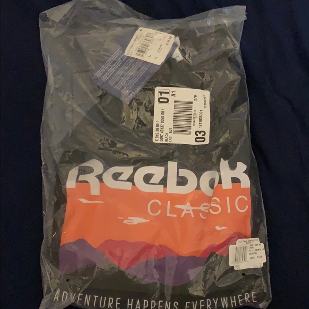 Men’s black short sleeve Reebok Tee